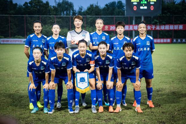FIBA分享精彩时刻：马丘利奥尼斯带球反击独得分